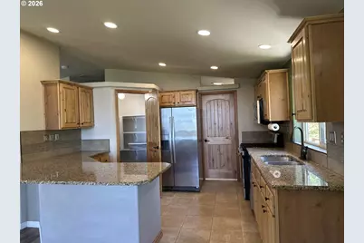 96422 Alder Ridge Rd, Brookings, OR 97415 - Photo 5