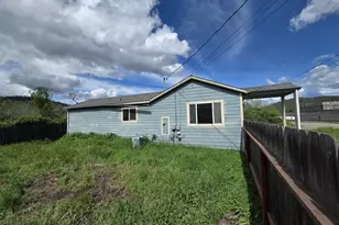 340 E 6th Ave, Riddle, OR 97469 - Photo 3