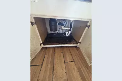 340 E 6th Ave, Riddle, OR 97469 - Photo 15