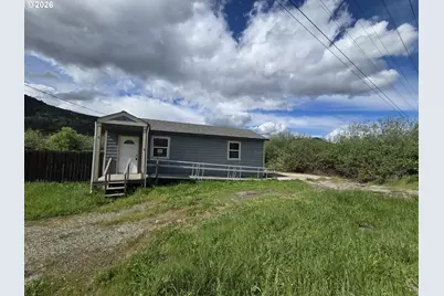 340 E 6th Ave, Riddle, OR 97469 - Photo 5