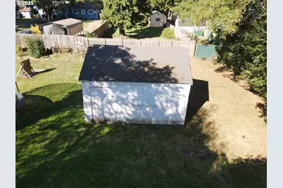 869 E St, Washougal, WA 98671 - Photo 11