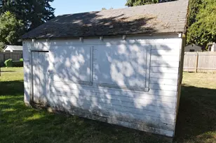 869 E St, Washougal, WA 98671 - Photo 13