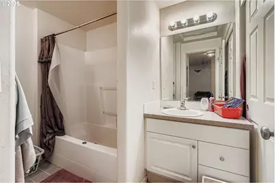 6011 NE 33rd Cir, Vancouver, WA 98661 - Photo 11