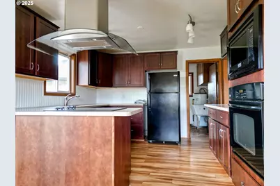 1104 Rio Nes Ln, Roseburg, OR 97470 - Photo 17