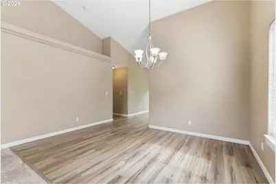 4933 Periwinkle Dr, Salem, OR 97317 - Photo 13