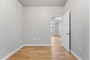 10835 SW Huntington Ave, Portland, OR 97223 - Photo 31