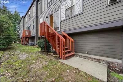 10835 SW Huntington Ave, Portland, OR 97223 - Photo 35