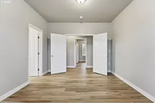 10835 SW Huntington Ave, Portland, OR 97223 - Photo 23