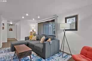 126 Treehill Loop, Eugene, OR 97401 - Photo 3