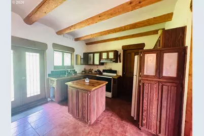 94449 Cope Ln, Langlois, OR 97450 - Photo 5