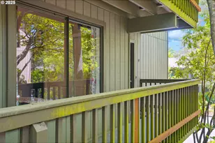 7522 SW Barnes Rd, Portland, OR 97225 - Photo 19