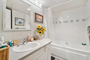 6605 W Burnside St, Portland, OR 97210 - Photo 15