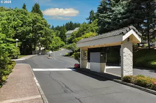 6605 W Burnside St, Portland, OR 97210 - Photo 25