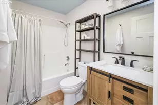 5110 NE Emerson Ct, Portland, OR 97218 - Photo 27