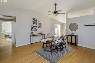 5110 NE Emerson Ct, Portland, OR 97218 - Photo 9