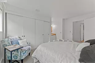 5858 S Riveridge Ln, Portland, OR 97239 - Photo 17