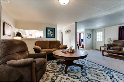 1400 Candlelight Dr, Eugene, OR 97402 - Photo 7