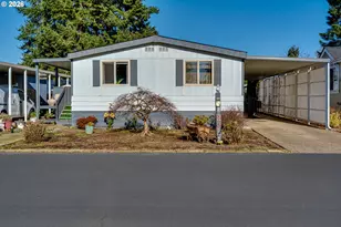 1400 Candlelight Dr, Eugene, OR 97402 - Photo 37