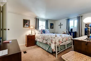 1400 Candlelight Dr, Eugene, OR 97402 - Photo 23