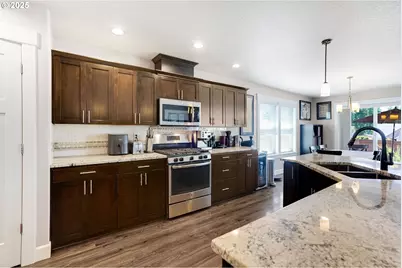 960 Grant St, Mount Angel, OR 97362 - Photo 11