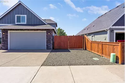 960 Grant St, Mount Angel, OR 97362 - Photo 3