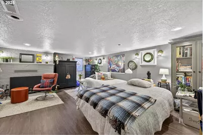 648 W Main St, Carlton, OR 97111 - Photo 35