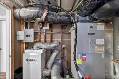 648 W Main St, Carlton, OR 97111 - Photo 39