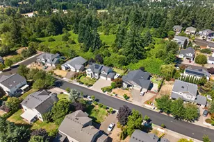 16431 Willamette Valley Dr, Oregon City, OR 97045 - Photo 45