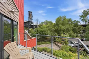 606 NW Naito Pkwy, Portland, OR 97209 - Photo 27
