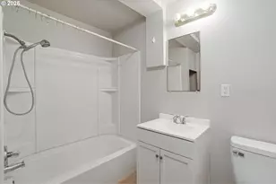 635 SE Walnut St, Hillsboro, OR 97123 - Photo 17