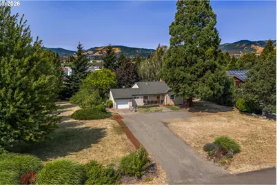 3200 Clemmons Dr, Hood River, OR 97031 - Photo 33