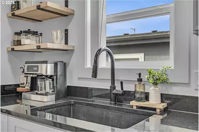 20923 NE Filbert St, Aurora, OR 97002 - Photo 23