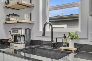 20923 NE Filbert St, Aurora, OR 97002 - Photo 23