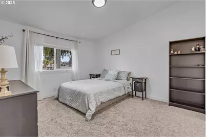 20923 NE Filbert St, Aurora, OR 97002 - Photo 25