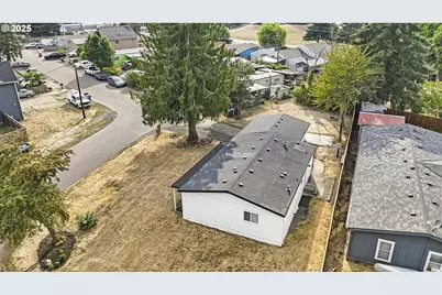 20923 NE Filbert St, Aurora, OR 97002 - Photo 11