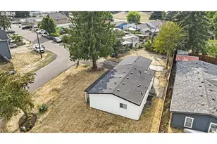 20923 NE Filbert St, Aurora, OR 97002 - Photo 11