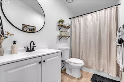 20923 NE Filbert St, Aurora, OR 97002 - Photo 33