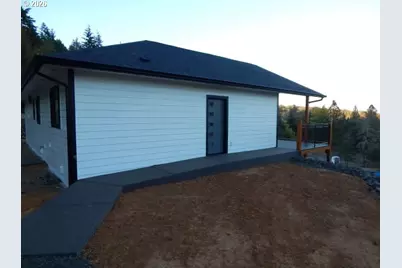 206 Wilene Ct, Roseburg, OR 97471 - Photo 9