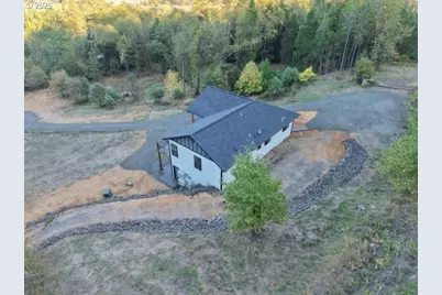 206 Wilene Ct, Roseburg, OR 97471 - Photo 5