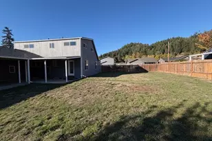 415 Moreland Ave, Drain, OR 97435 - Photo 7