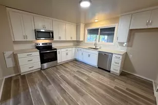 415 Moreland Ave, Drain, OR 97435 - Photo 13