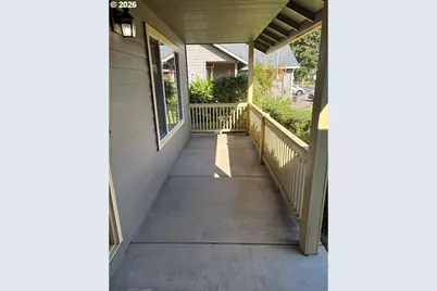 6087 Geyser Peak Pl, Eugene, OR 97402 - Photo 3