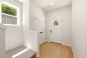 520 S Buxton St, Troutdale, OR 97060 - Photo 13