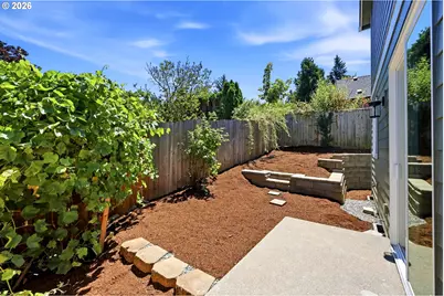 520 S Buxton St, Troutdale, OR 97060 - Photo 29