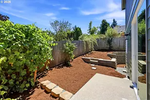 520 S Buxton St, Troutdale, OR 97060 - Photo 29