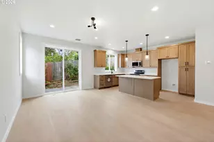 520 S Buxton St, Troutdale, OR 97060 - Photo 5