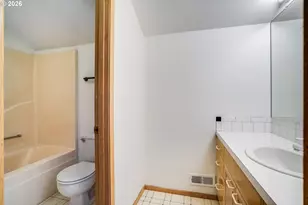 2439 SW Idaho St, Portland, OR 97239 - Photo 25