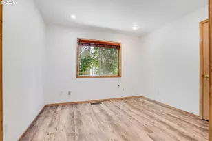 2439 SW Idaho St, Portland, OR 97239 - Photo 15