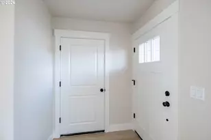 4410 Knotty Pne Ct, Sweet Home, OR 97386 - Photo 3