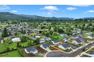 4410 Knotty Pne Ct, Sweet Home, OR 97386 - Photo 13